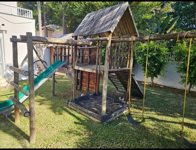 6 BEDROOM HOUSE FOR SALE IN BEVERLEY HILLS